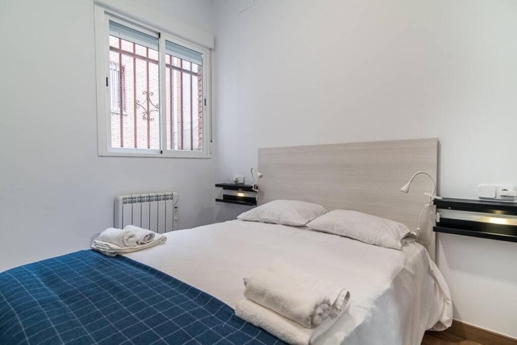 #15Pin-1 Apartamento De Un Dormitorio En Tetuan Madrid Exterior photo