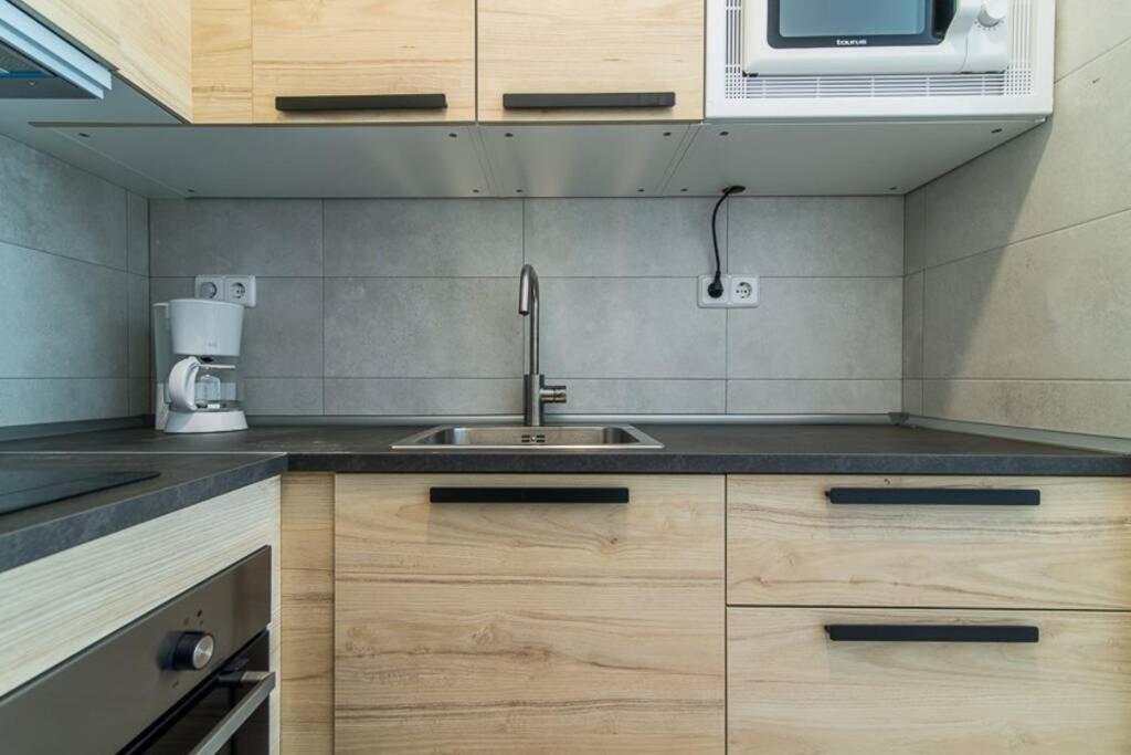 #15Pin-1 Apartamento De Un Dormitorio En Tetuan Madrid Exterior photo