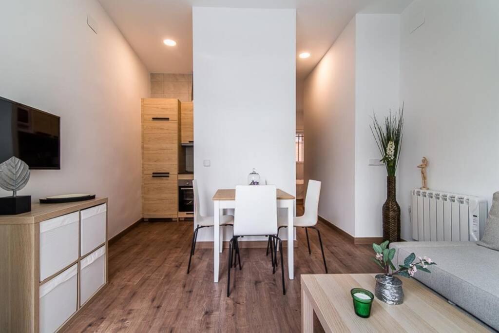 #15Pin-1 Apartamento De Un Dormitorio En Tetuan Madrid Exterior photo